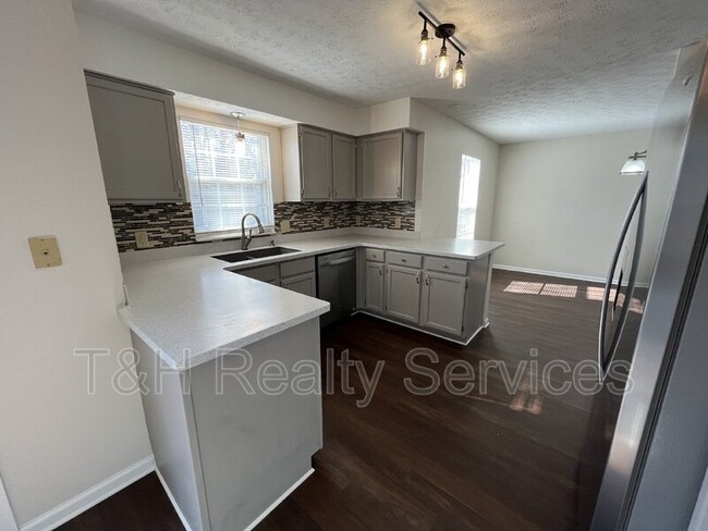 Building Photo - 6827 Antelope Dr
