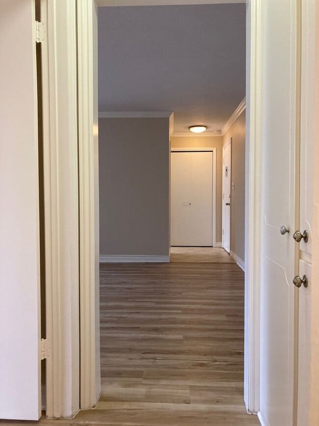 Building Photo - 12200 Montecito Rd