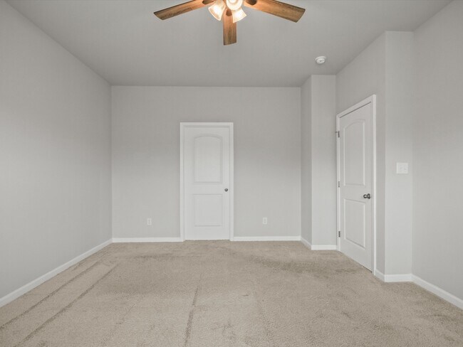Building Photo - 227 Poplar Hollow Dr
