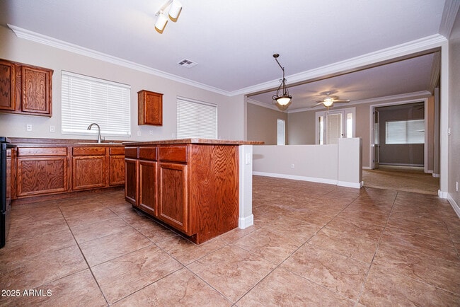 Building Photo - 1242 E Cassia Ln