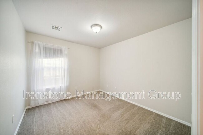 Building Photo - 6795 East 130th Pl S