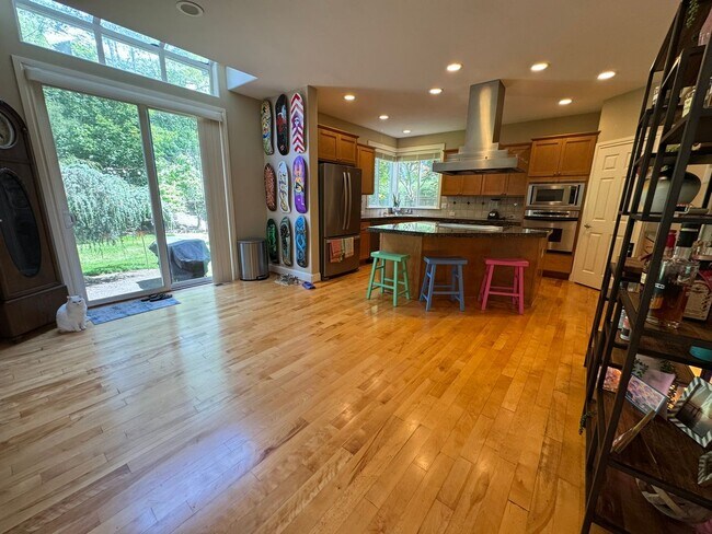 Building Photo - 4bd/2.5ba Sammamish Home