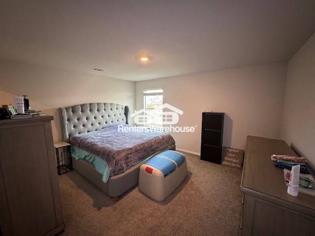 Building Photo - Two Story 4 bedroom / 2.5 bathroom in Whis...