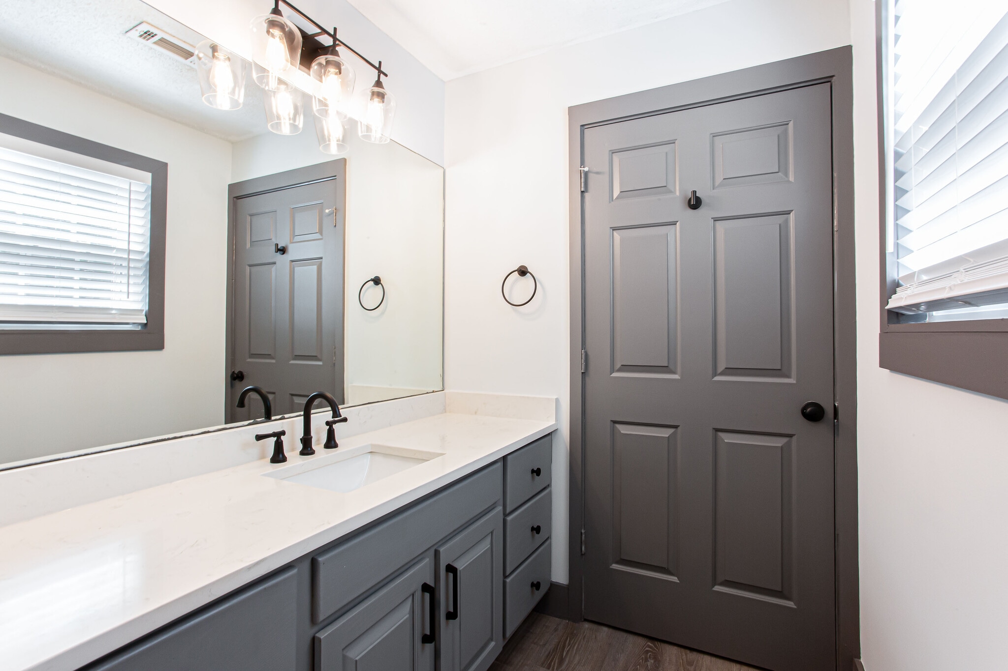 Building Photo - 1074 Peachtree Walk NE