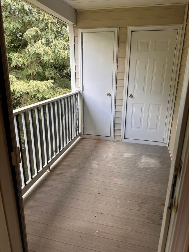 Building Photo - Cozy 2BR 2BA Condo in High Point