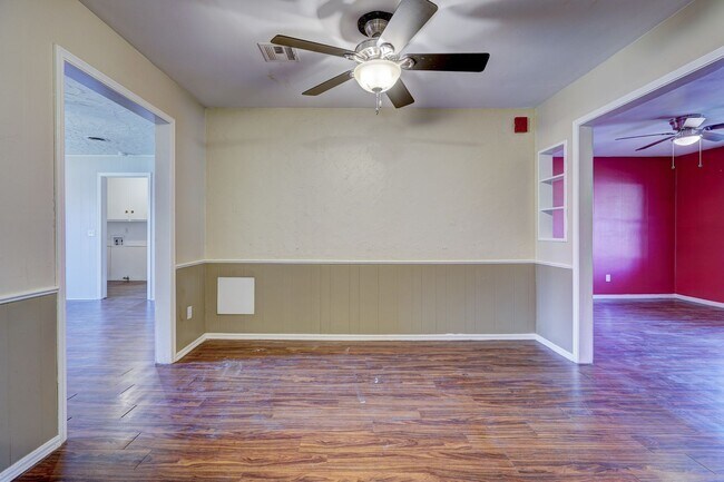 Building Photo - Stylish Home with Covered Deck & Easy I-44...