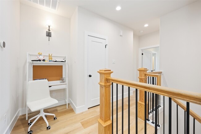 Building Photo - 10608 Ashville Dr
