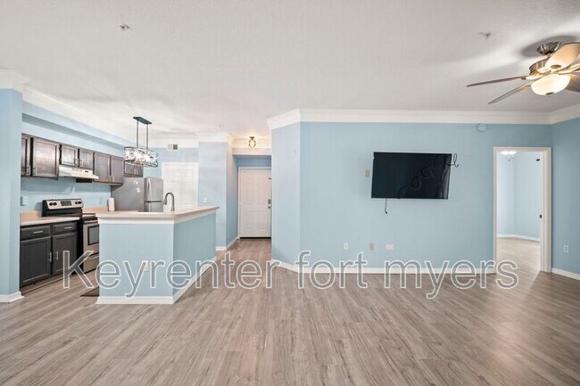 Building Photo - 11530 Villa Grand