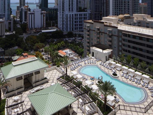 Building Photo - 999 SW 1st Ave