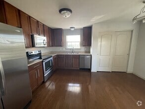 Building Photo - 8122 Welsh Dr
