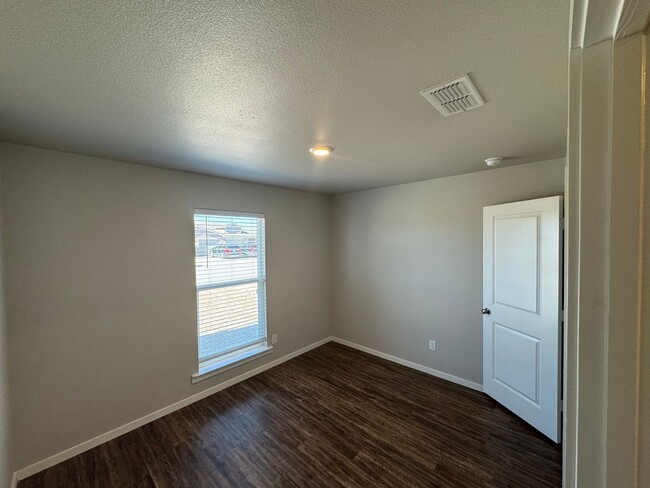 Building Photo - Get Rental In Upland West Available Now