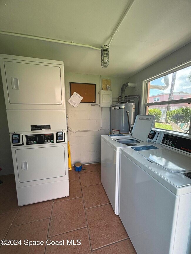 Building Photo - 419 Madison Ave