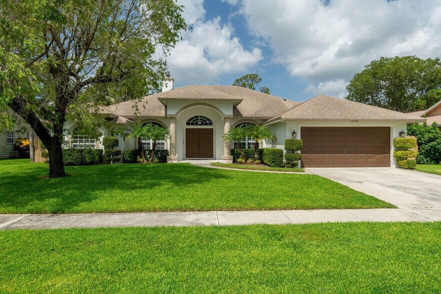 Building Photo - 13590 Jonquil Pl