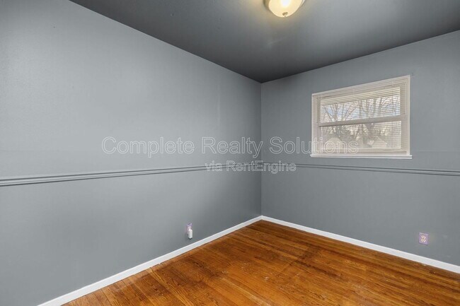 Building Photo - 135 Dundee Cir