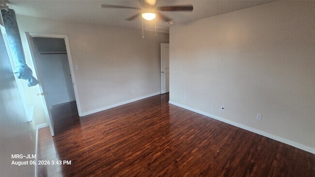 Building Photo - 7239 Foxbrook Dr