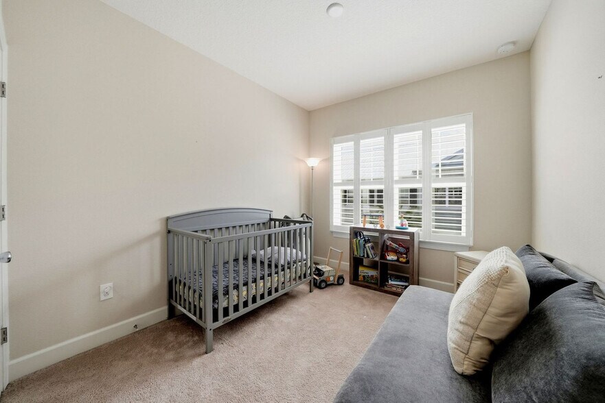 Building Photo - 6133 Marina Cove Way S