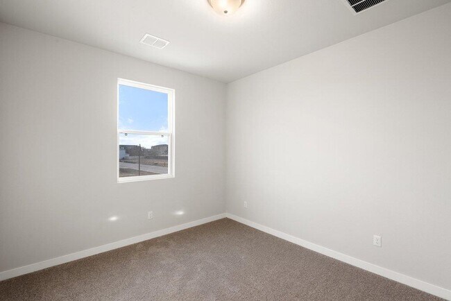 Building Photo - 2310 Castillo Dr