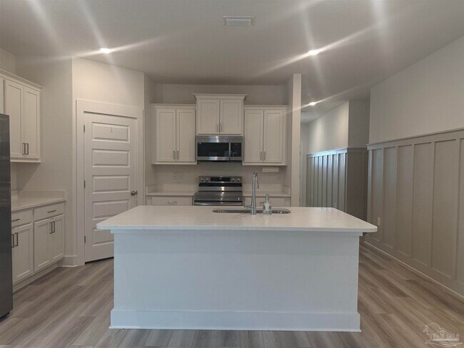 Building Photo - 5709 Friesian Dr