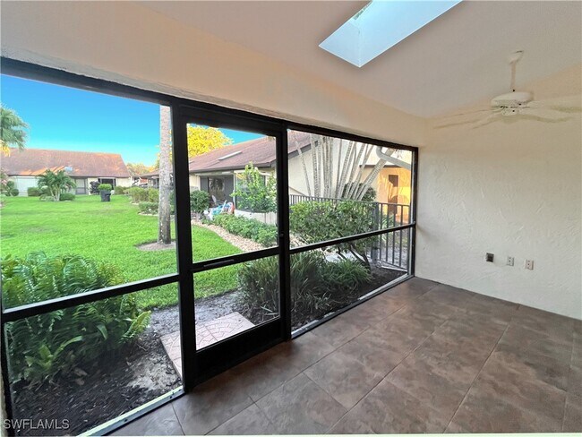 Building Photo - 10740 Regent Cir