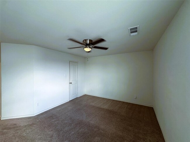 Building Photo - 356 Cres Park Dr