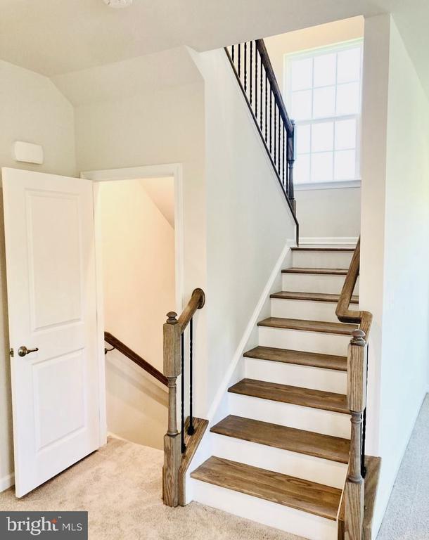 Building Photo - 5303 Ivy Hill Dr