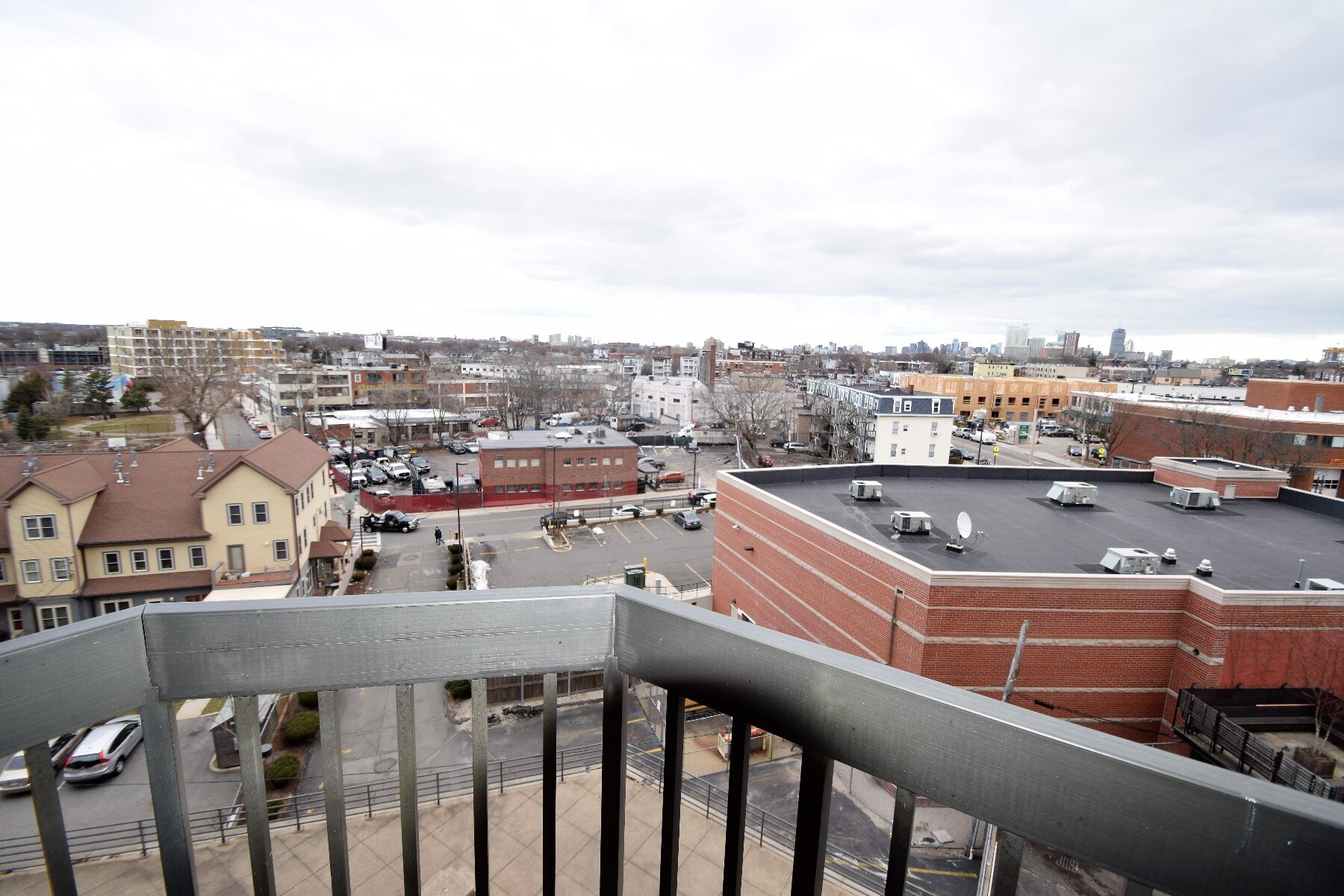 Building Photo - 15 N Beacon St