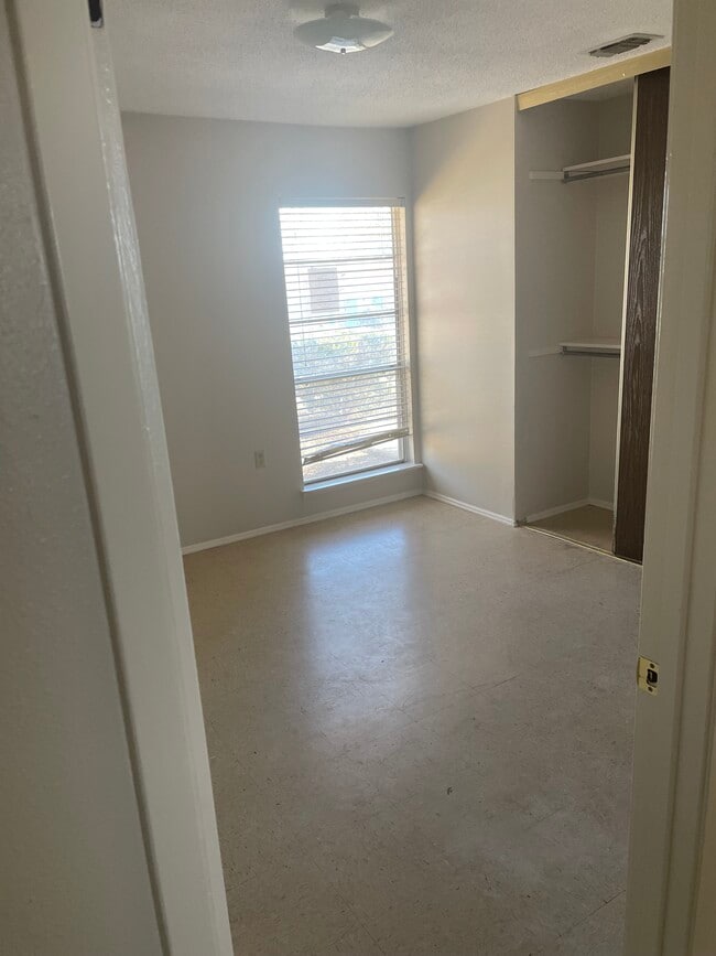 Building Photo - 12327 El Santo Way