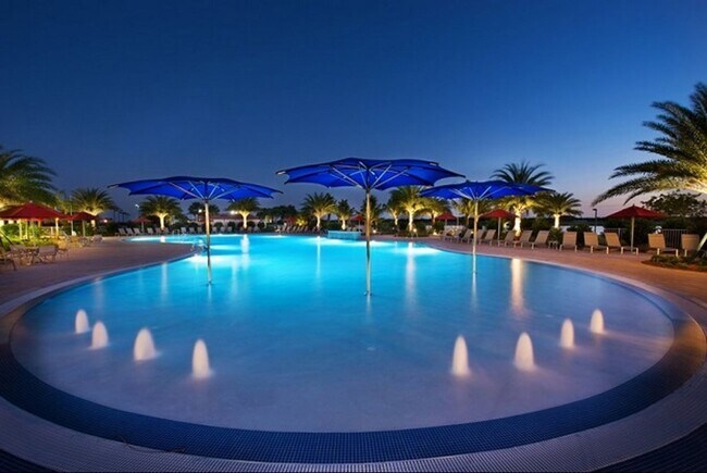 Building Photo - 2 bedroom, 2 bathroom attached villa home in Islandwalk!