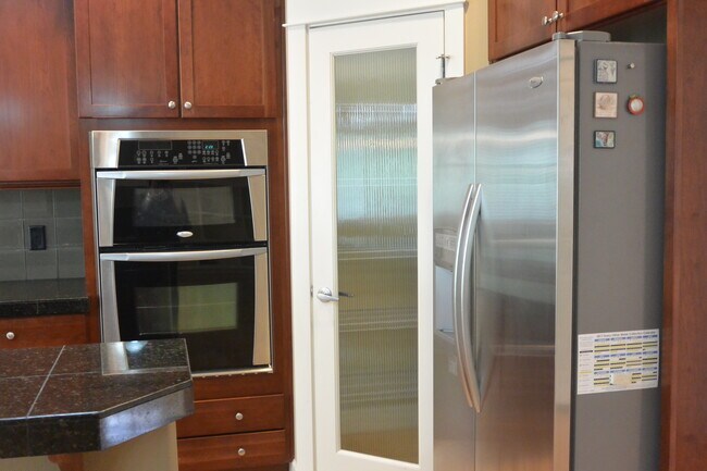 Building Photo - 1365 SE 194th Pl