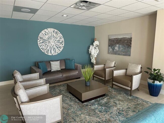 Building Photo - 3500 Galt Ocean Dr