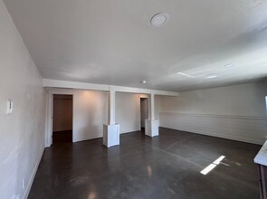 Building Photo - 1755 S Von Elm St