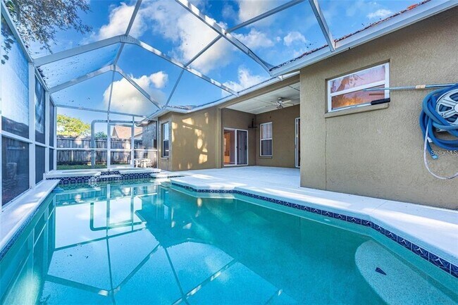 Building Photo - 2634 Brookville Dr