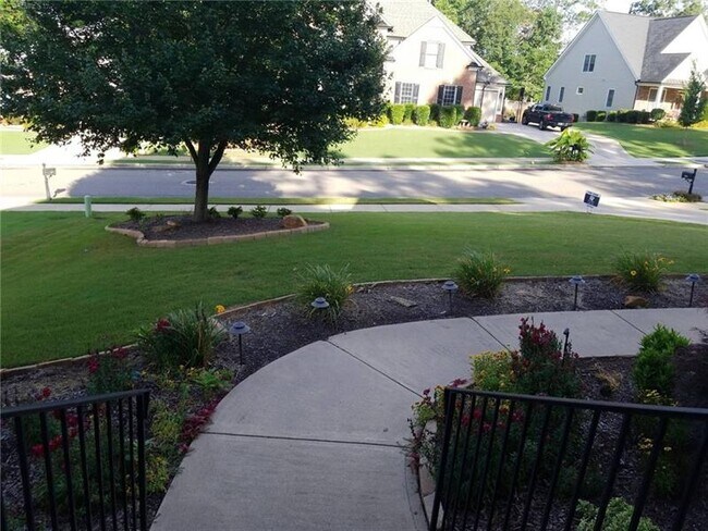 Building Photo - 2088 Towne Mill Ave