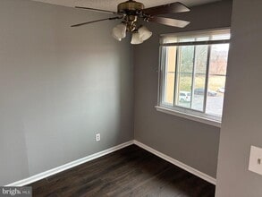 Building Photo - 44 Courtside Dr