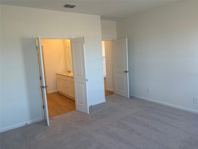 Building Photo - 4377 Vibernum Ave