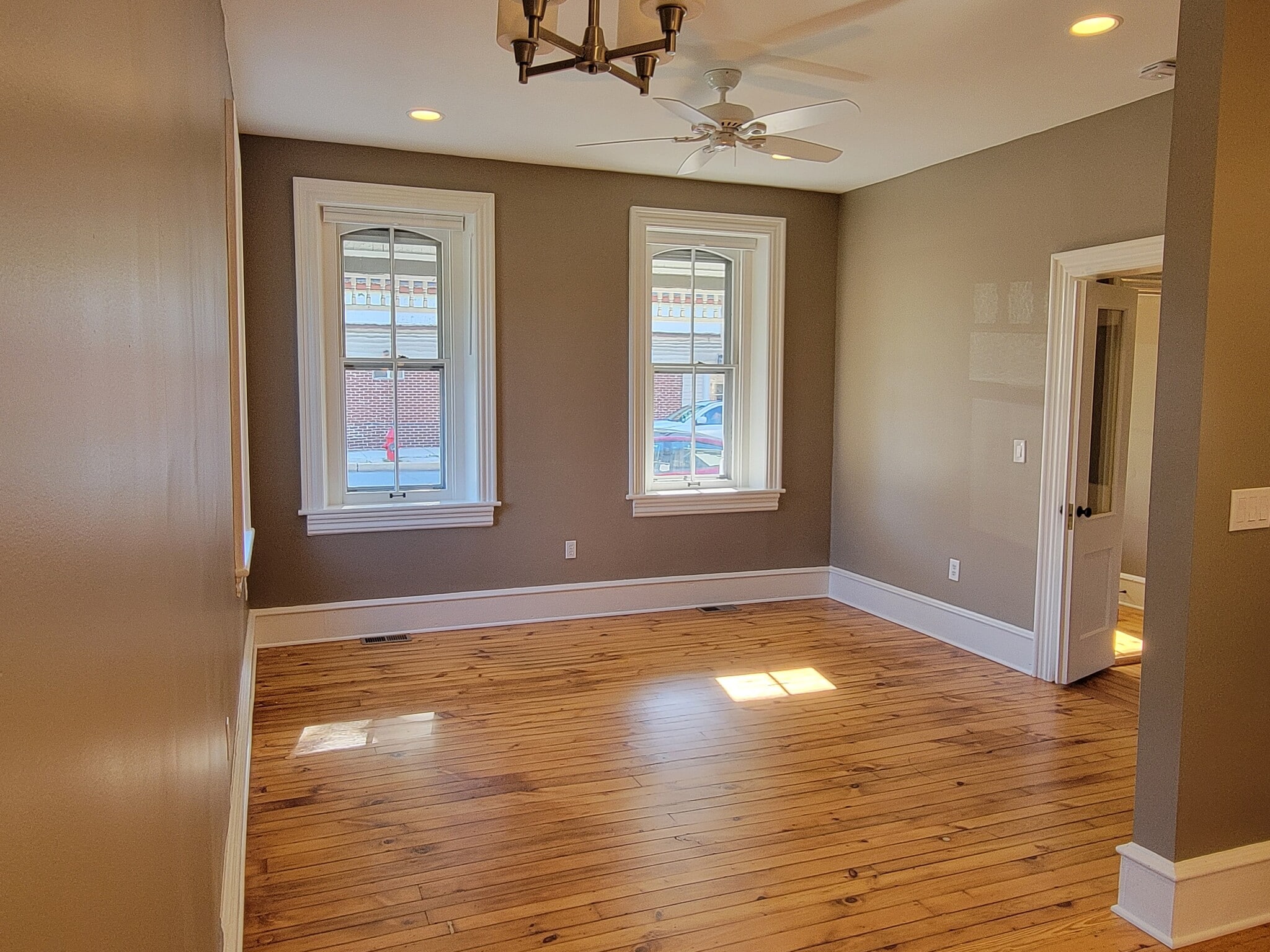 Living Room - 301 N 1st St
