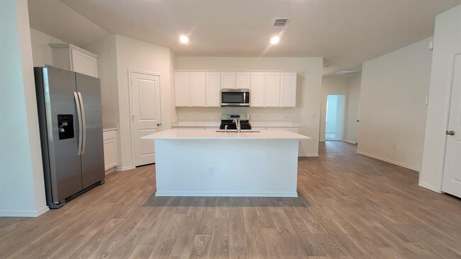 Building Photo - 131 Palestine Trl