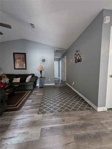 Building Photo - 2470 Corner Shoals Dr