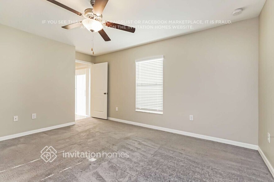 Building Photo - 15604 Greenleaf Bay St