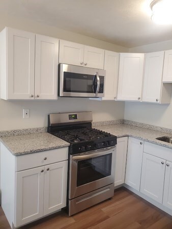 Building Photo - 50 Francis St