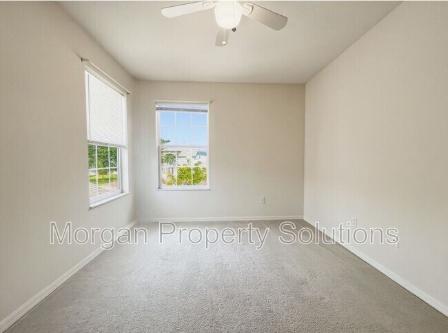 Building Photo - 5379 Tortuga Dr