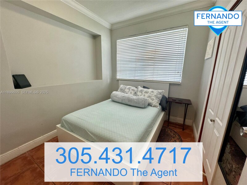 Building Photo - 5760 SW 10th St