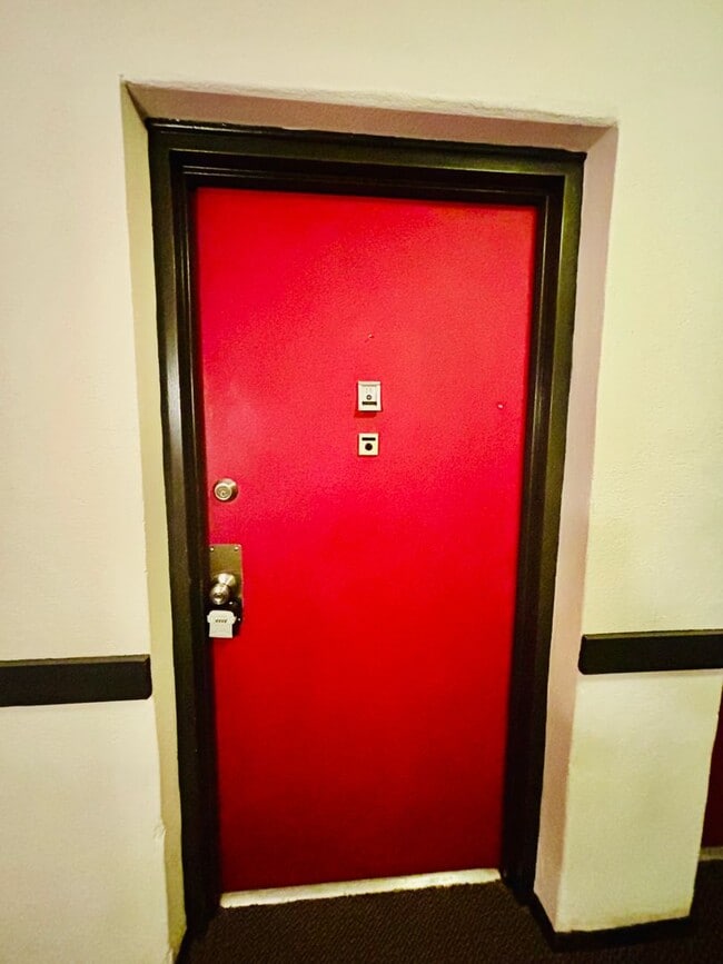 Primary Photo - 20 Dougherty Blvd