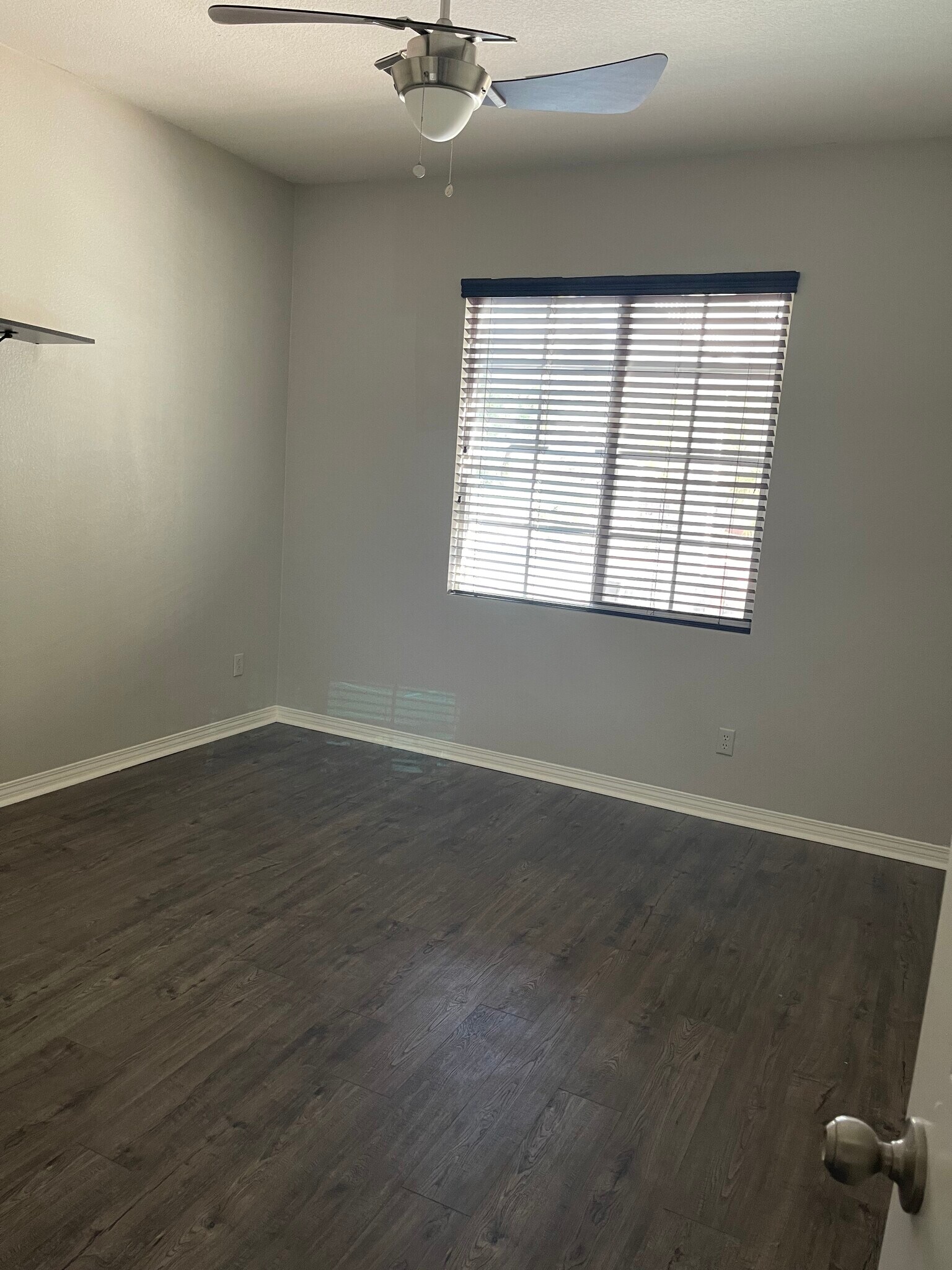 Building Photo - 39150 Chandler Dr