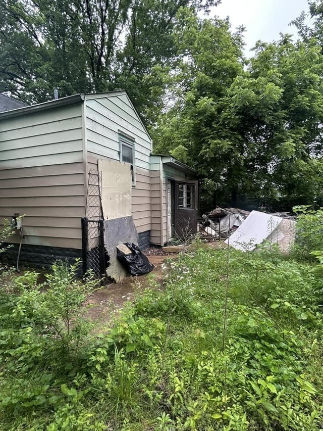 Building Photo - 17 Cahokia St