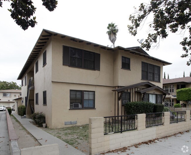 Building Photo - 319 N East St
