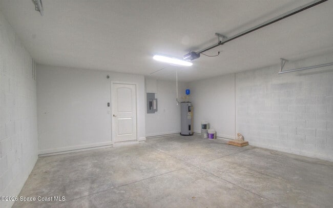 Building Photo - 1048 Hunt St NW