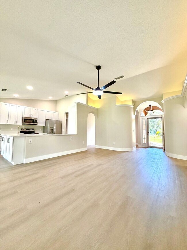 Building Photo - Winter Park 3/2 - GREAT CONDITION
