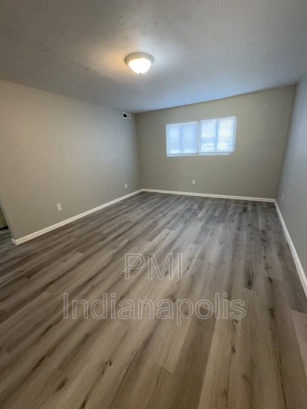 Building Photo - 6234 Eastridge Dr