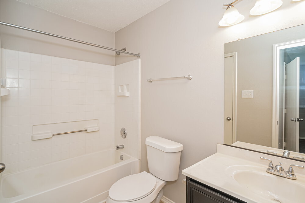 Building Photo - 105 Teal Rd